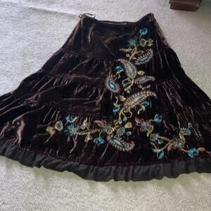 Carole Little velvet Embroidered skirt